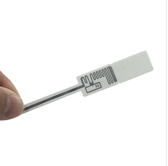 Ali RFID nakit proti kraljestvu, pametne oznake obroča in nakit RFID ali nalepke, ki izdelujejo valove?